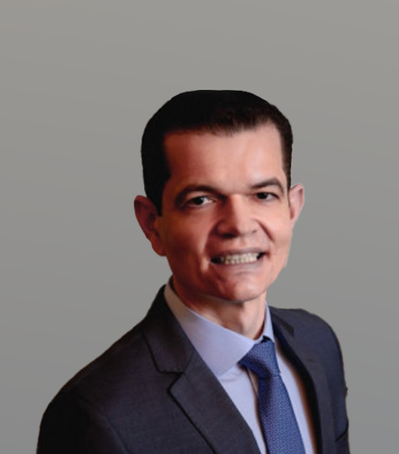 Dr. Madson Queiroz Almeida